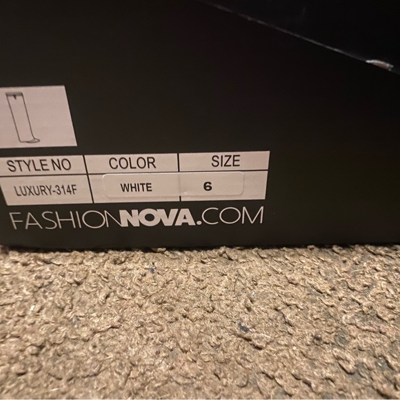 High boots - Picture 6 of 8